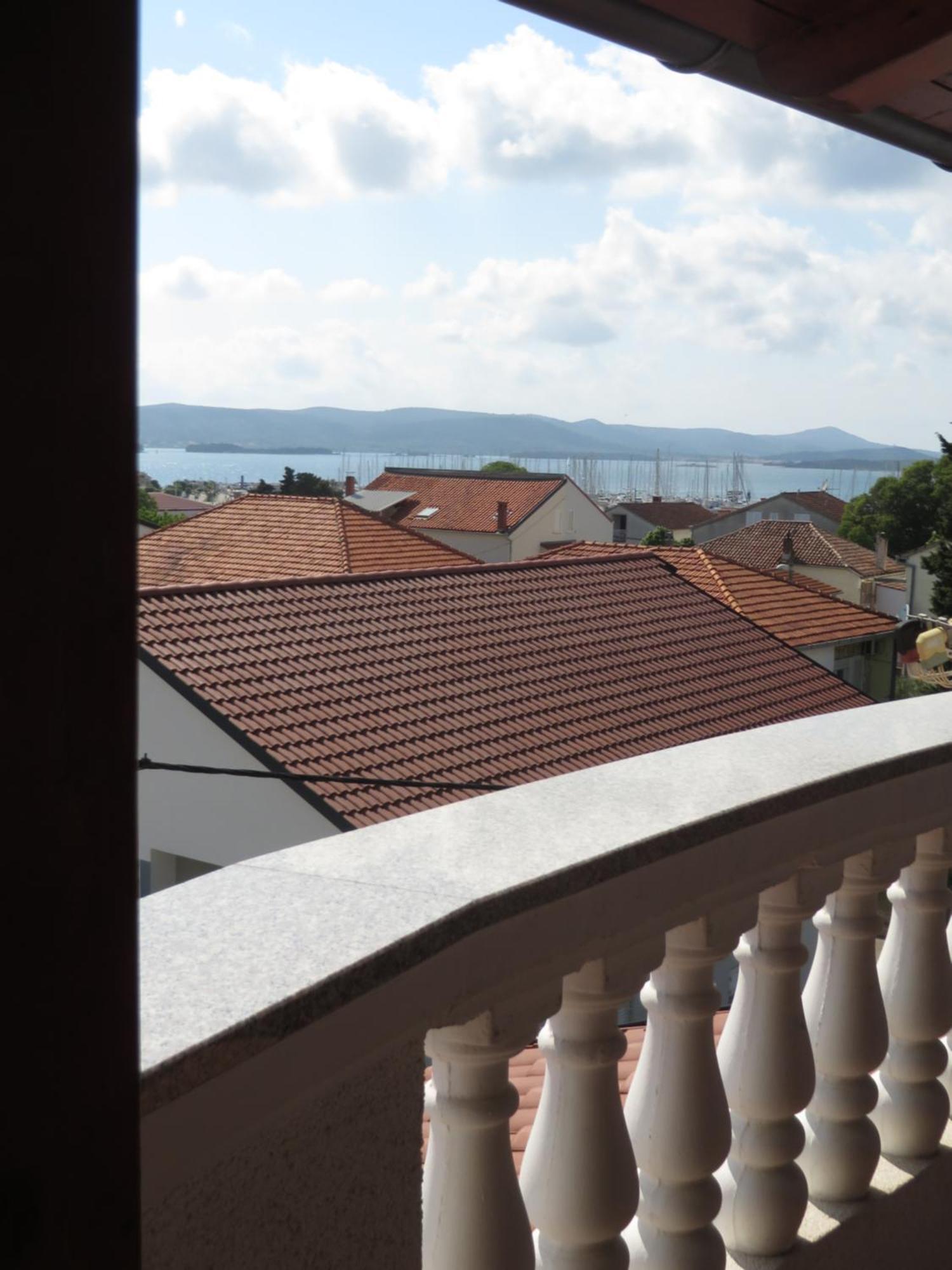 Apartments Gloria Biograd Na Moru Camera foto